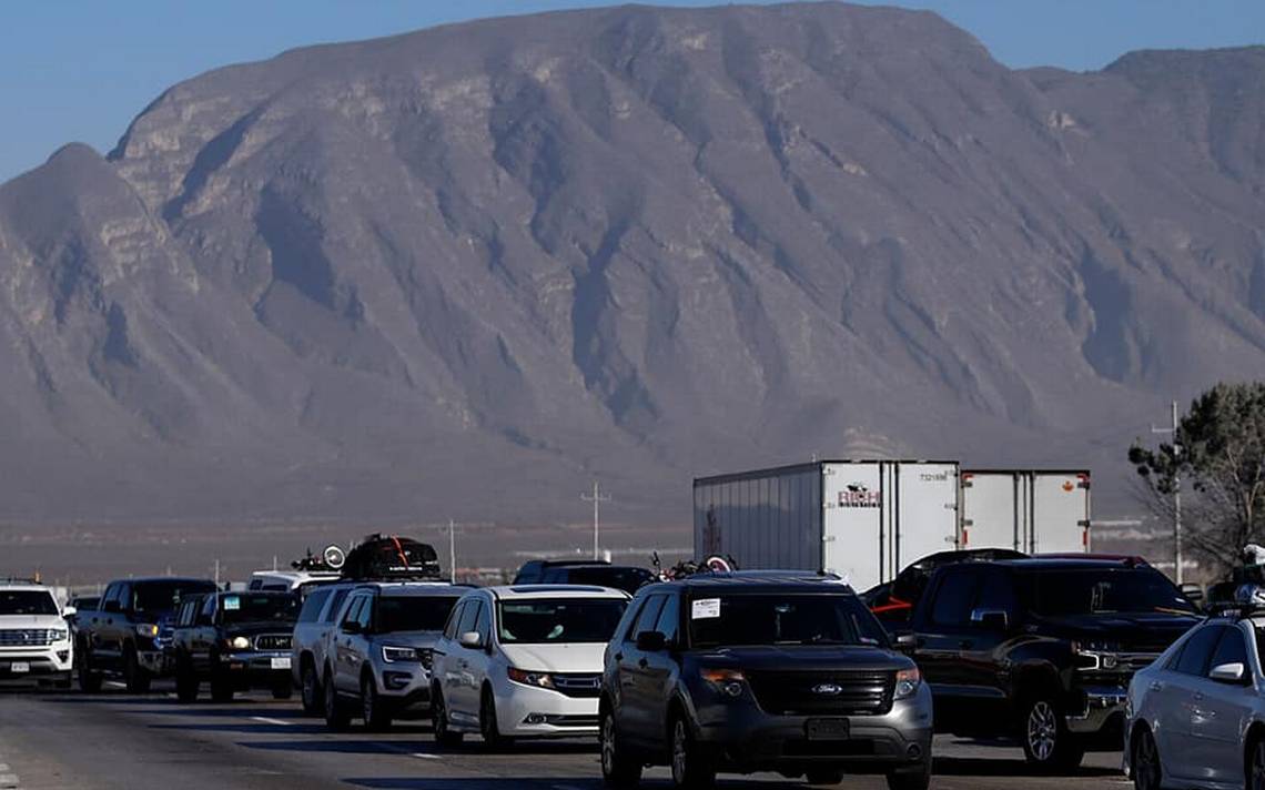 Caravana de 500 autos procedente de Estados Unidos llega a